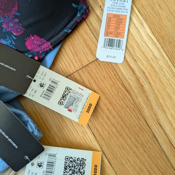 Wacoal and Natori Bras 3 pack - 32 DD - NWT - Picture 2 of 3